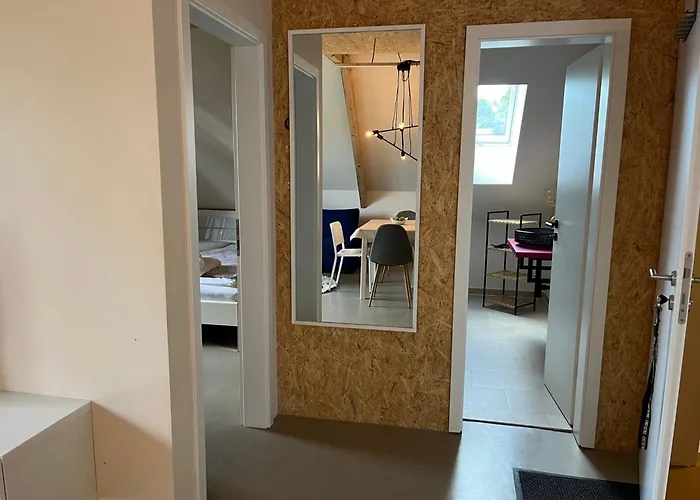 Quiet & Cozy Near Airport Ber, Free Wifi & Parking #rechts Apartment *