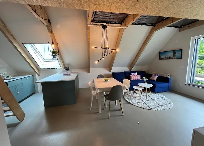 Quiet & Cozy Near Airport Ber, Free Wifi & Parking #rechts