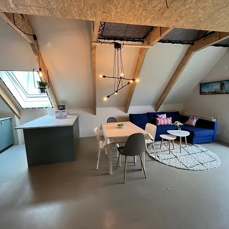 Quiet & Cozy Near Airport Ber, Free Wifi & Parking #rechts