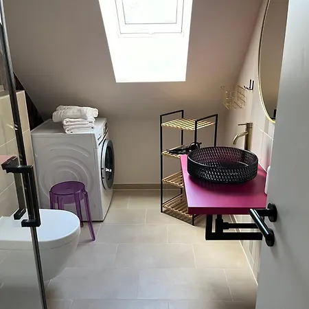 Quiet & Cozy Near Airport Ber, Free Wifi & Parking #rechts