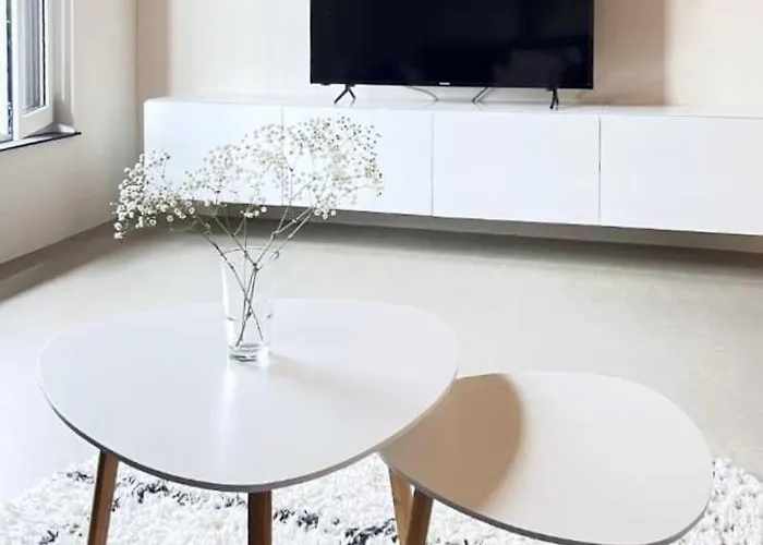 Bright Hideaway -70 Sqm- Near Ber Airport Appartement *